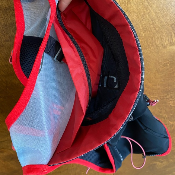 UltrAspire Big Bronco Vest - Picture 10 of 12